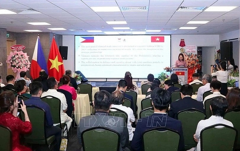 The gathering held by the HCM City Union of Friendship Organisations on June 16 (Photo: VNA)