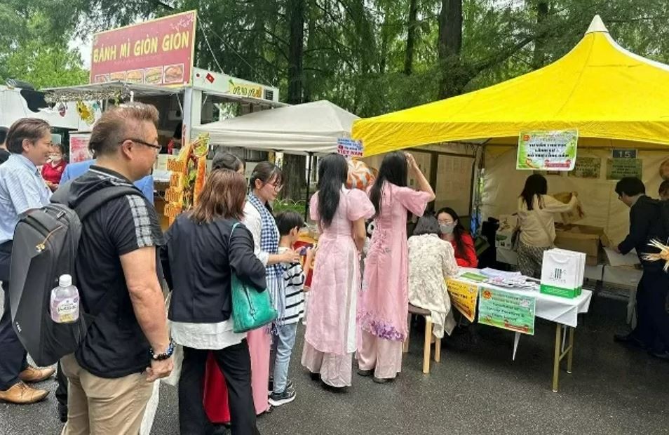 Vietnam Culture-Food Festival 2025 Takes Place in Osaka