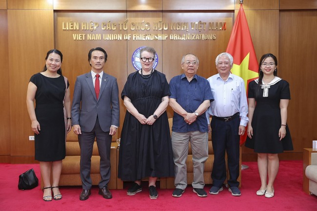 Promoting Vietnam-Australia Healthcare Cooperation through People-to-People Ties