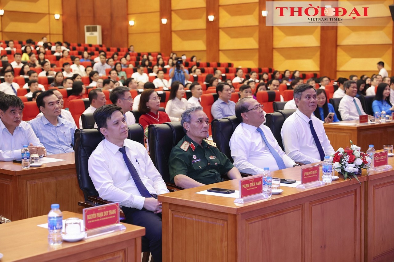Central Committee of Vietnam Fatherland Front Departments and Units Operates Under New Model