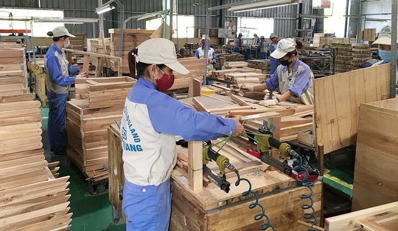 Vietnam's Economy Shows Impressive Growth Amidst Global Challenges