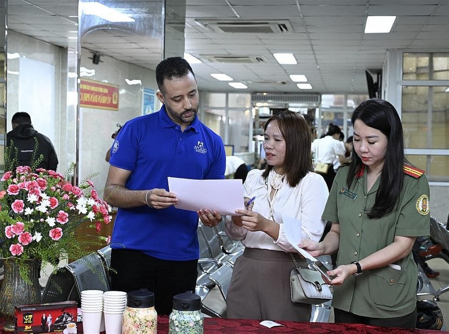 Expats Facilitated to Register for Digital IDs in Vietnam