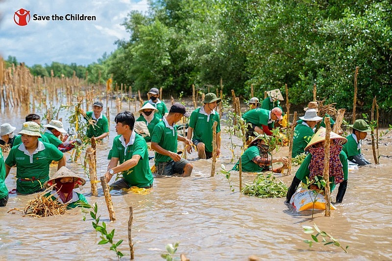Save the Children Provides Disaster Response Solutions to Children and Communities