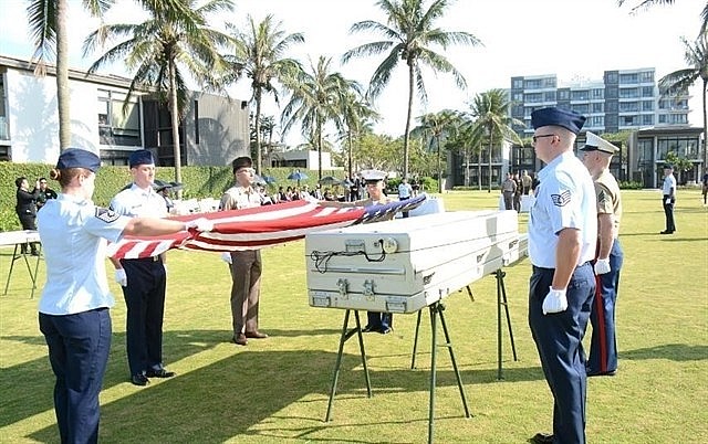 Boxes containing the remains of suspected US servicemen MIA in the war in Việt Nam covered in the US flag.Việt Nam and the United States on April 20 held the 169th repatriation ceremony for the remains of US servicemen missing in action (MIA) during the war in Việt Nam. — Photo from the Ministry of Foreign Affairs Boxes containing the remains of suspected US servicemen MIA in the war in Việt Nam covered in the US flag.Việt Nam and the United States on April 20 held the 169th repatriation ceremony for the remains of US servicemen missing in action (MIA) during the war in Việt Nam. — Photo from the Ministry of Foreign Affairs