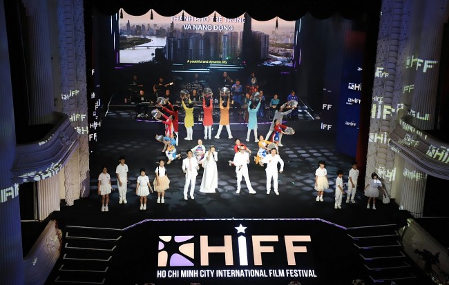 Ho Chi Minh City Pledges to Accompany France in Strategic Cooperation Areas