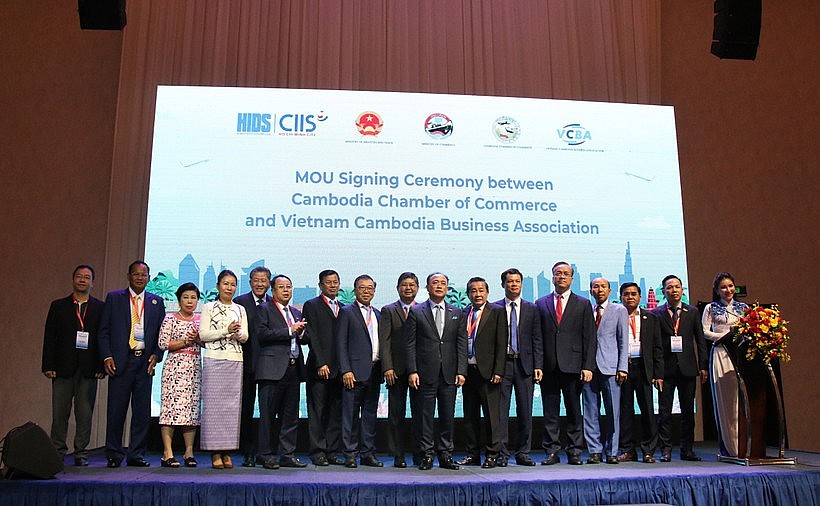 The Vietnam–Cambodia business connectivity conference held in Ho Chi Minh City on July 15 aims at boosting trade and investment between the two economies. (Photo: VNA)