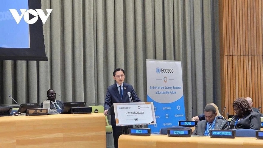 Ambassador Do Hung Viet, head of the Permanent Mission of Vietnam to the United Nations, speaks at the High-level Political Forum on Sustainable Development in New York on July 22.