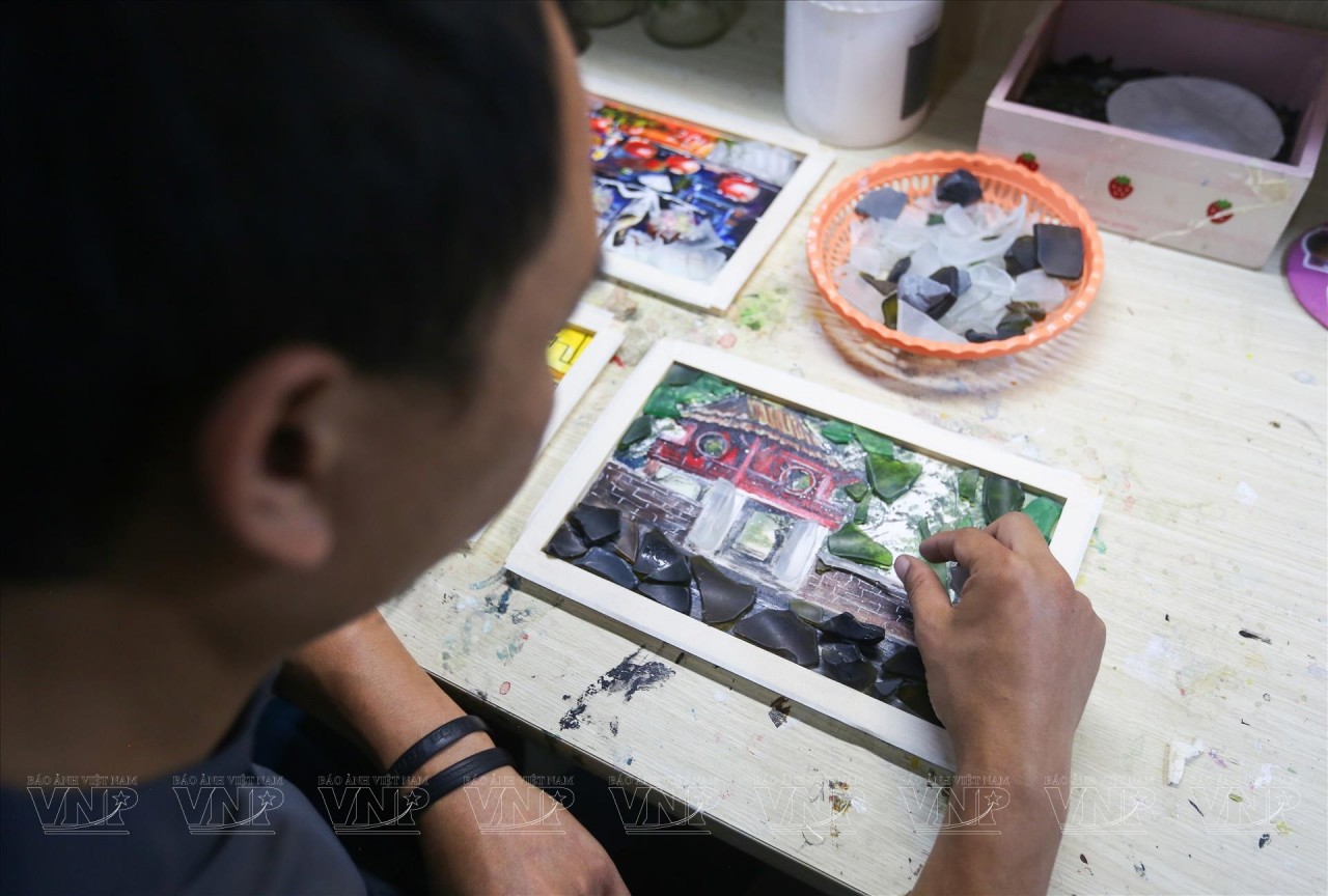 Recycled Colored Glass Transformed into Artworks