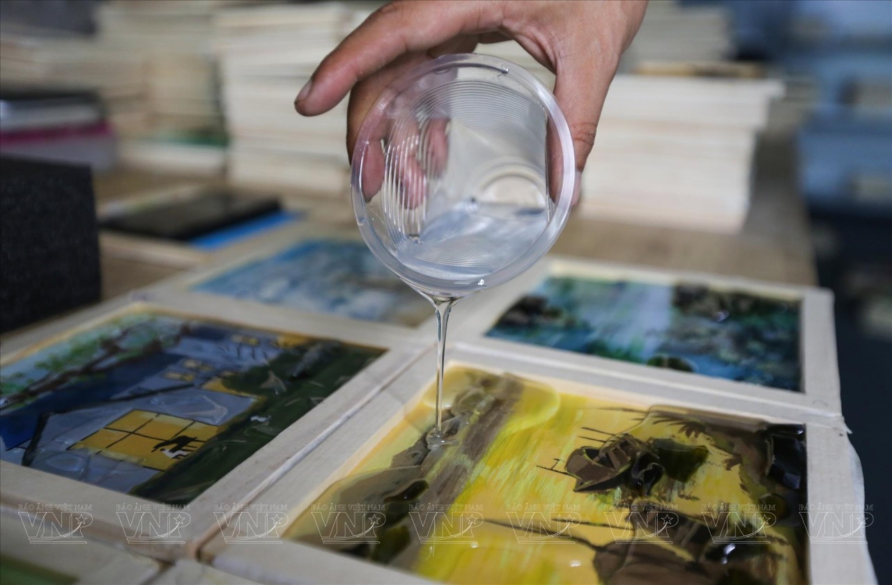 Recycled Colored Glass Transformed into Artworks