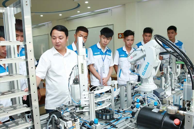 Training High-Quality Human Resources (Photo: IRDM)