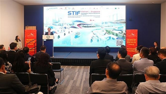 Vietnam News Today (Aug. 3): Vietnamese, Singaporean Businesses Boost Digital Connectivity