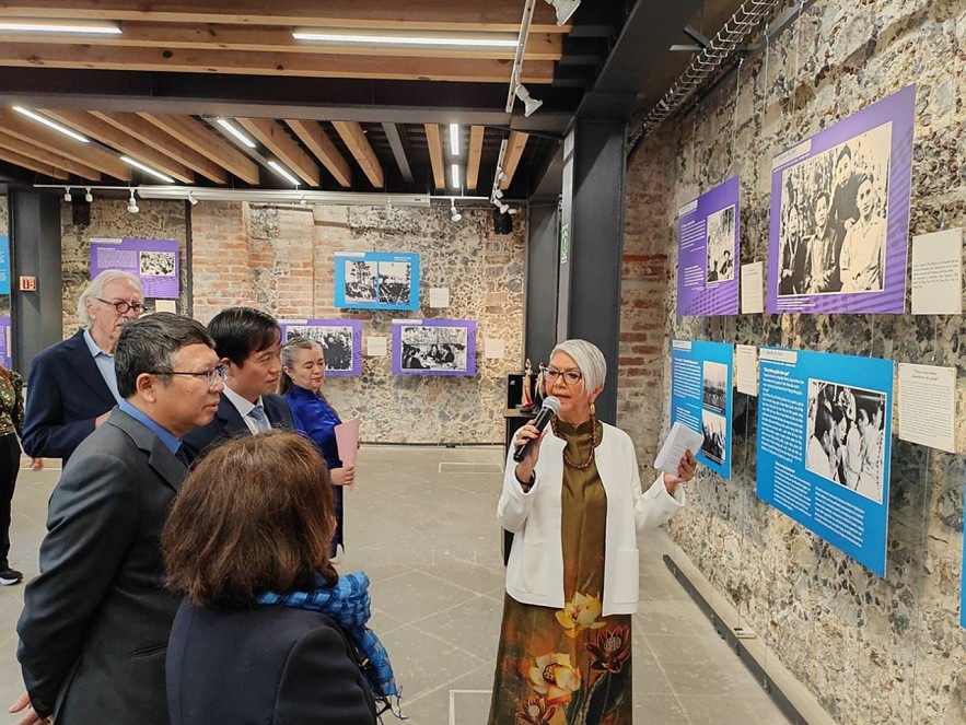 Exhibition Held to Honor Vietnamese Women and Strengthen Vietnam-Mexico Friendship