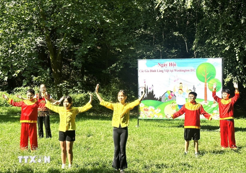 Honouring traditional values at "Vietnamese Family Festival" in Washington D.C