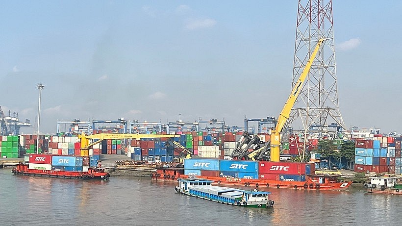 Vietnam posts trade surplus of 10.18 billion USD in the first seven months of 2025. (Photo: VNA) Vietnam posts trade surplus of 10.18 billion USD in the first seven months of 2025. (Photo: VNA)