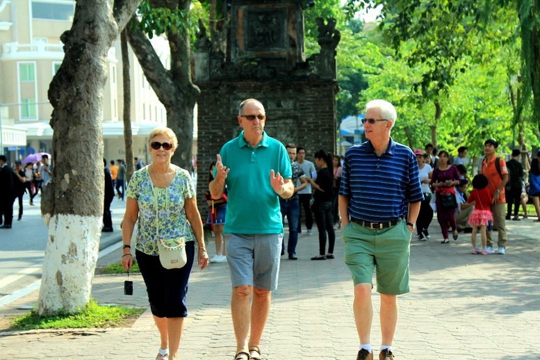 Vietnam Welcomes 12.23 Million International Visitors in 7 Months