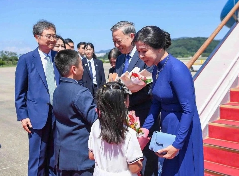 Vietnam News Today (Aug. 11): Party General Secretary To Lam Arrives in Seoul on State Visit to Republic of Korea