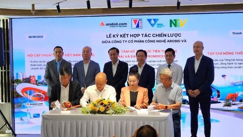 Launch of Vietnam-US International B2B E-Commerce Trading Platform In Ho Chi Minh City