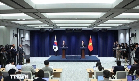 Vietnam News Today (Aug. 12): Vietnam grants 45-day visa waivers to citizens from 12 countries