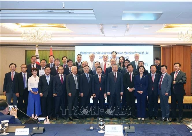 Party General Secretary strengthens Vietnam–RoK ties in Seoul meeting