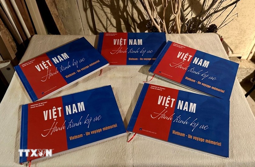 Special Viet - French Photo Book Launches in Paris