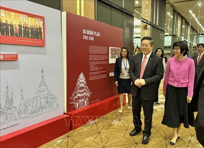 Vietnam Accompanies ASEAN in 25 years of Integration Initiative