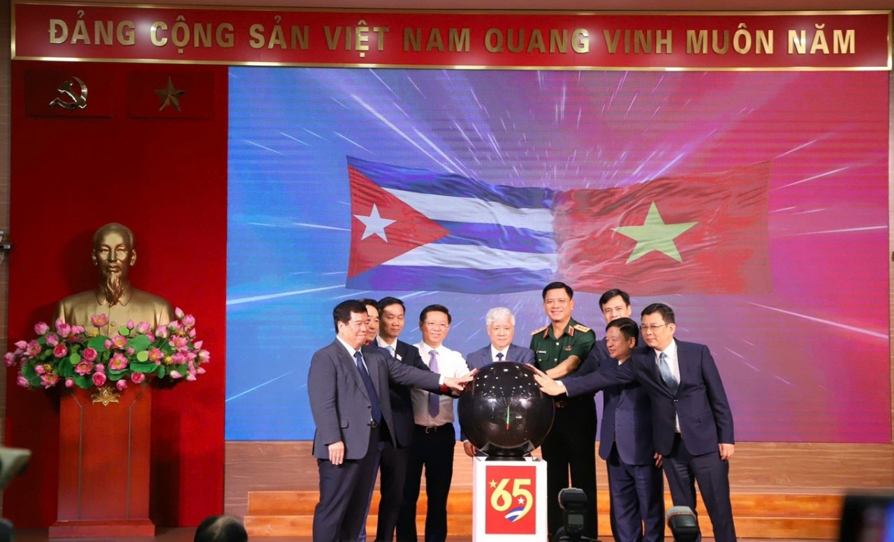 National-level Launching Ceremony to Aid Cuban People with Food, Medical and Essential Supplies