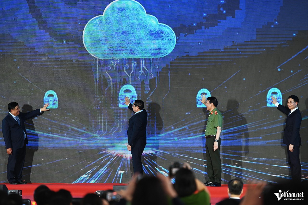 Vietnam News Today (Aug. 19): Vietnam Opens Southeast Asia’s Largest National Data Center