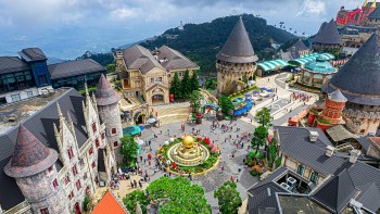 Da Nang Boosts Efforts to Attract Tourists at Year-end Period