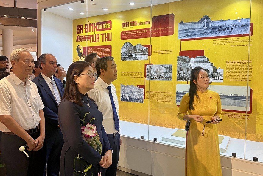 “Autumn of Independence” - Precious Historical Artifacts of President Ho Chi Minh First Time Introduced