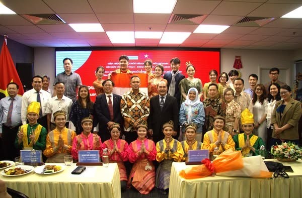 Strengthening Vietnam - Indonesia Ties