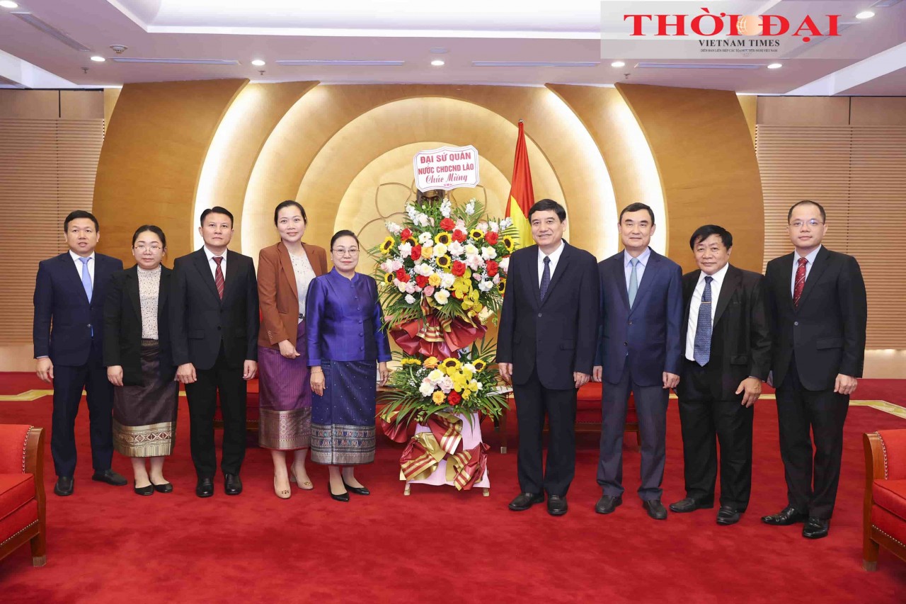 Vietnam Remembers the Wholehearted Support of the Lao People