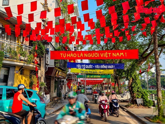 Belarus Friendship Association, WWF-Vietnam Congratulate Vietnam on the 80th National Day