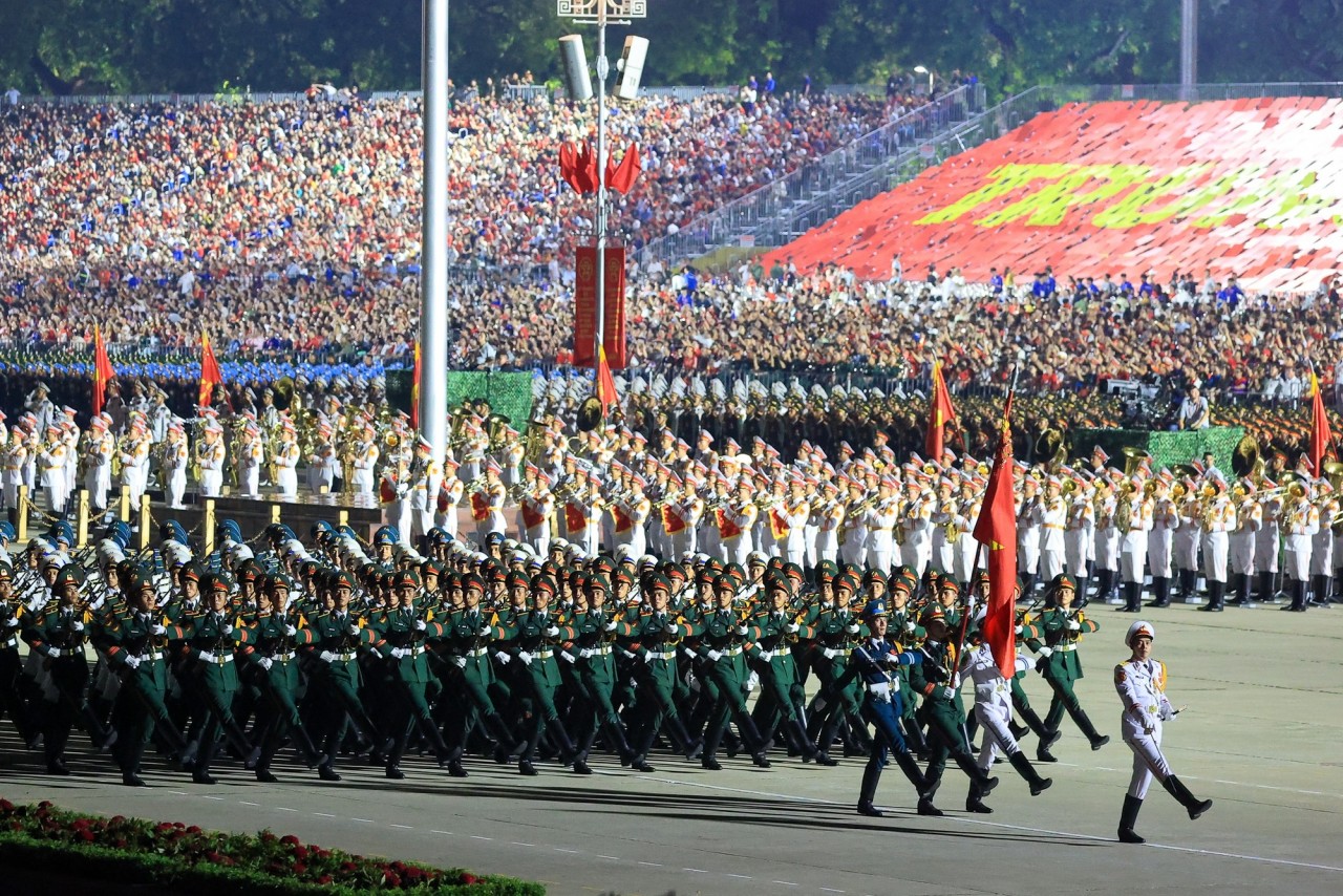 Illustrative photo: On the evening of August 27, the forces participating in the parade and march for the 80th Anniversary of the August Revolution and National Day (September 2) conducted a preliminary rehearsal at Ba Dinh Square, Hanoi Capital. (Photo: VGP)