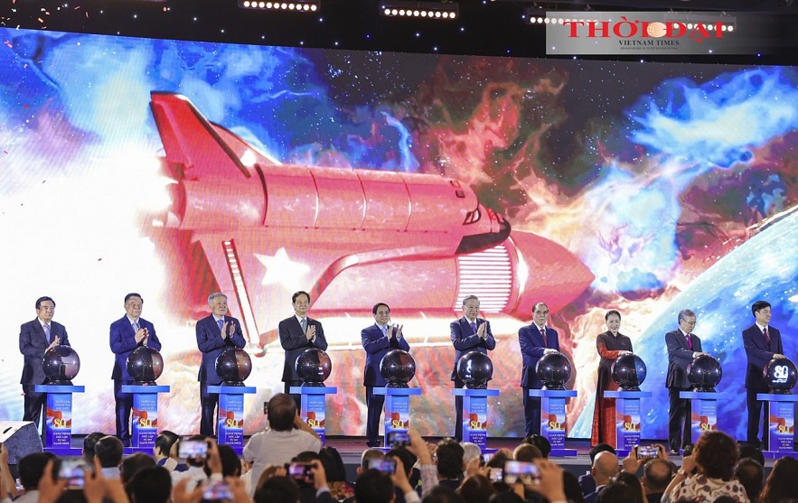 National Achievements Exhibition Opens: Journey from National Independence to Aspiration for Prosperity