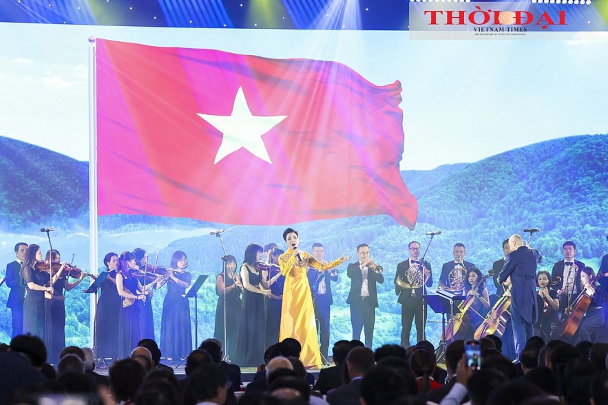 National Achievements Exhibition Opens: Journey from National Independence to Aspiration for Prosperity