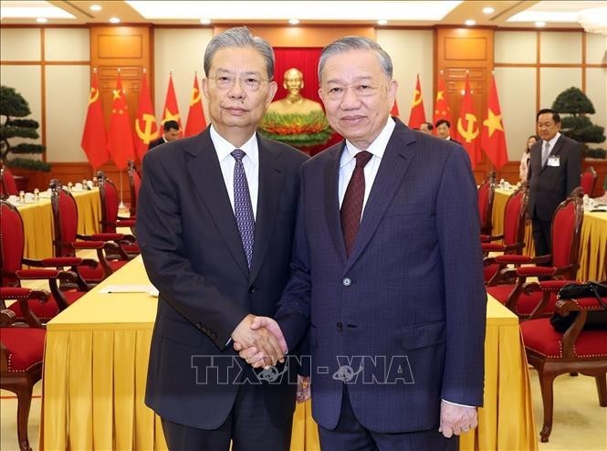 Vietnam News Today (Sept. 1): Vietnamese Party chief hosts reception for visiting top Chinese legislator