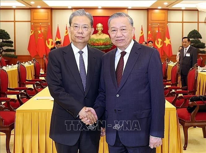 Vietnam News Today (Sept. 1): Vietnamese Party chief hosts reception for visiting top Chinese legislator