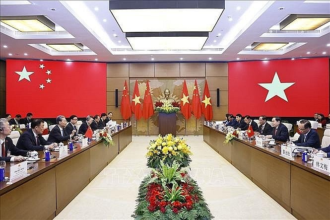 Vietnam News Today (Sept. 1): Vietnamese Party chief hosts reception for visiting top Chinese legislator