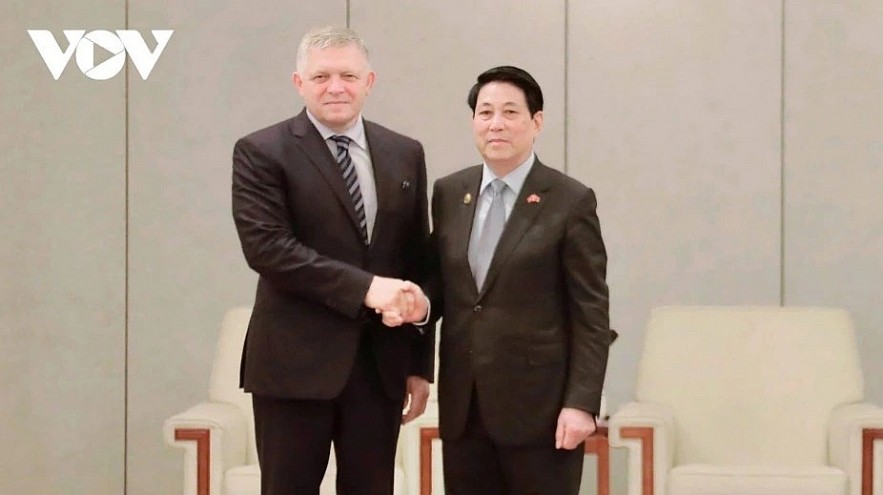 President Luong Cuong and Slovak Prime Minister Robert Fico.
