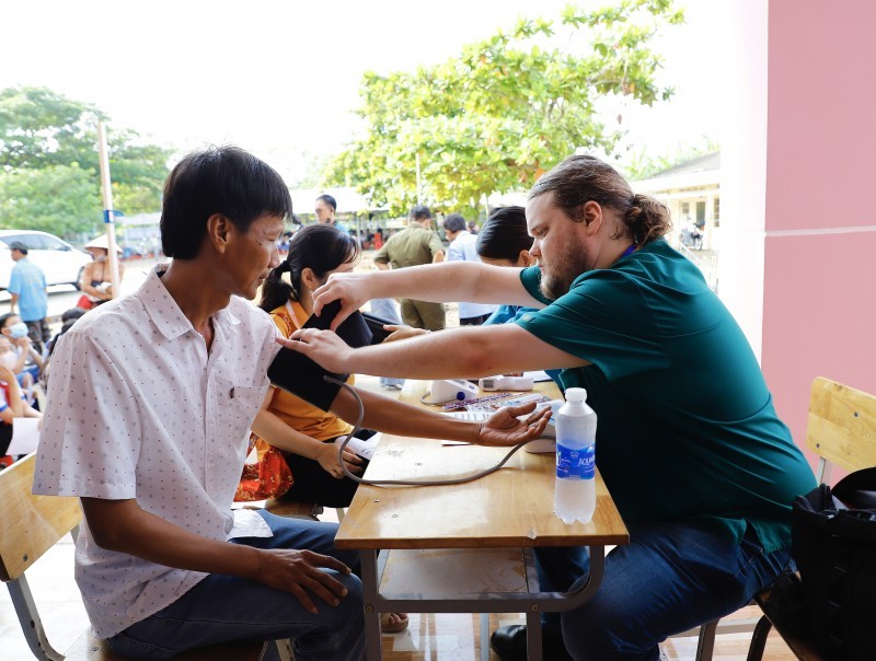 Meaningful Medical Program Spreads Love in Can Tho