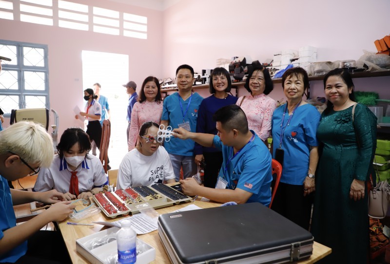 Meaningful Medical Program Spreads Love in Can Tho