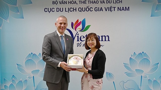 Promoting Tourism Activities between Vietnam and Azerbaijan