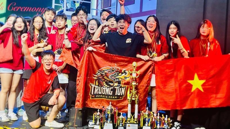 Vietnam Wins Two Global Championships at the World Scholar’s Cup 2025