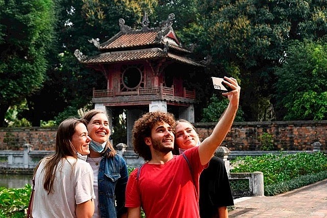 Vietnam Tourism Leads Global Growth Despite Challenges