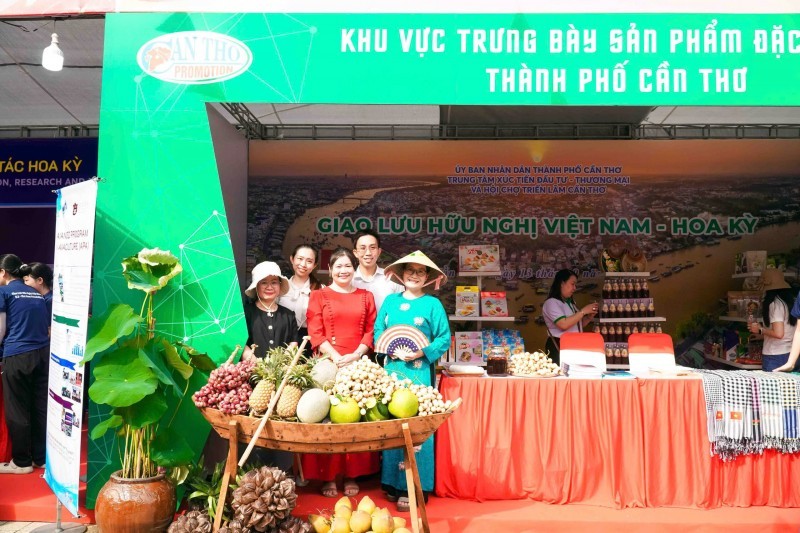 Colorful Vietnam - US Friendship Festival in Can Tho