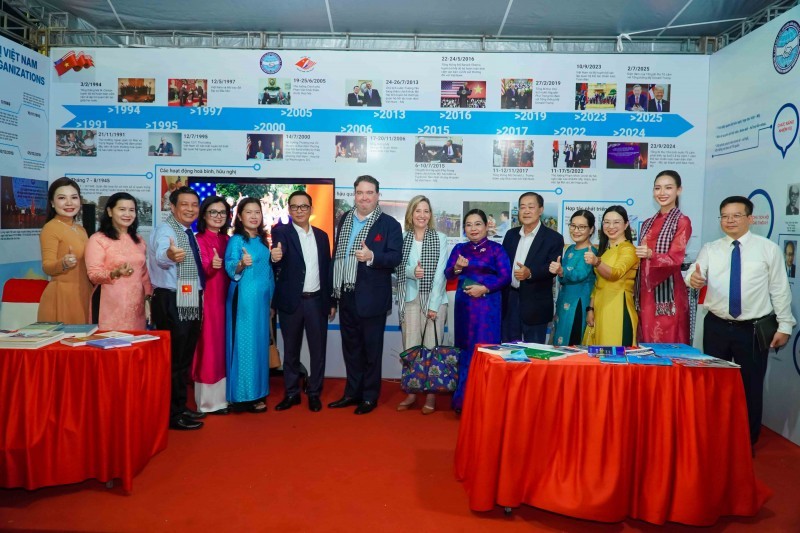 Strengthening Vietnam-US Relations through the Friendship Festival in Can Tho