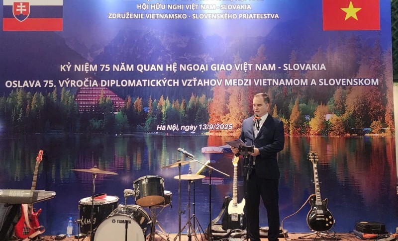 Marian Vereš, Chargé d'Affaires of the Embassy of the Slovak Republic in Vietnam, shares that Slovakia and
