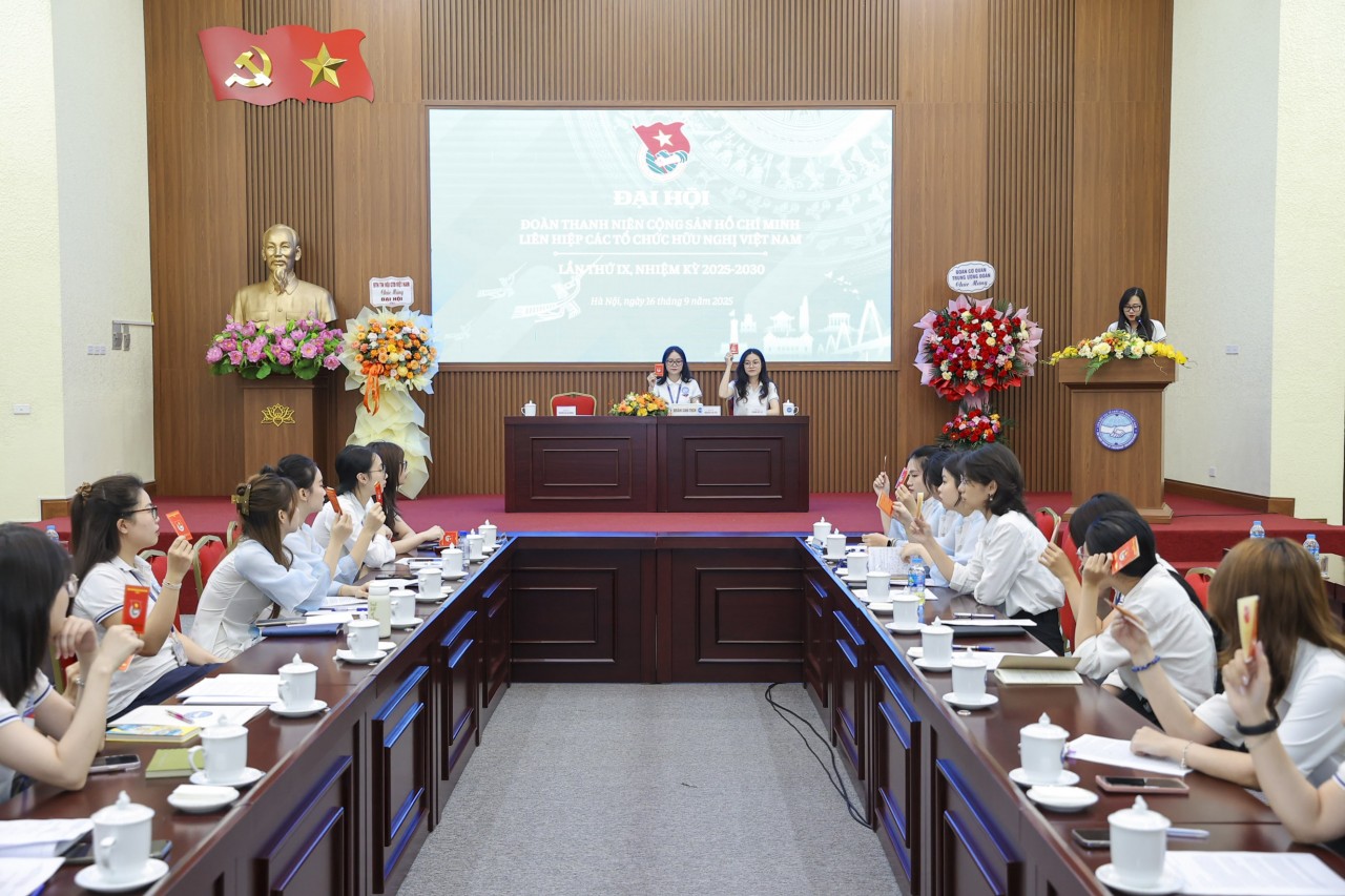 Scene of the Congress. (Photo: Dinh Hoa)