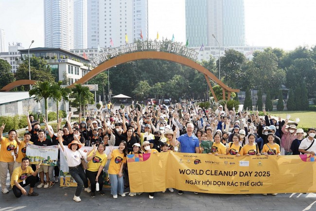 300 Volunteers Join “World Cleanup Day 2025” Event