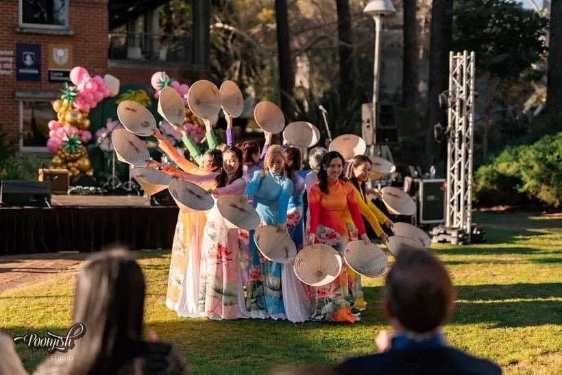 Youthful Spirit of Vietnamese Students Shines at Curtin, Western Australia